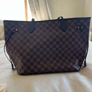 Authentic Louis Vuitton Neverfull MM